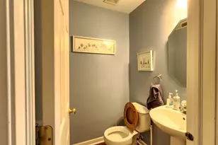301 Wedgewood Cir, Lake in the Hills, IL 60156 - Photo 13