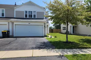 301 Wedgewood Cir, Lake in the Hills, IL 60156 - Photo 1