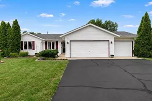 651 Purple Sage Dr, Roscoe, IL 61073 - Photo 1