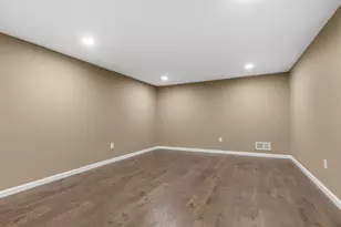 651 Purple Sage Dr, Roscoe, IL 61073 - Photo 27