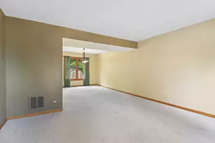 322 Chesapeake Ln, Bloomingdale, IL 60108 - Photo 15