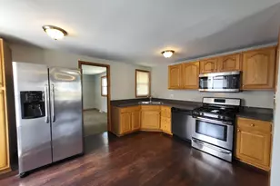 4119 W 89th Pl, Hometown, IL 60456 - Photo 3