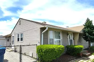 4119 W 89th Pl, Hometown, IL 60456 - Photo 1