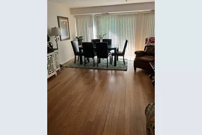381 Kelburn Road #214, Deerfield, IL 60015 - Photo 5
