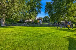 1519 W Raleigh Ct, Arlington Heights, IL 60004 - Photo 27