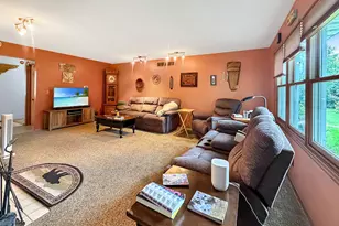 705 Chelsea Ct, Freeport, IL 61032 - Photo 7