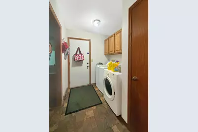 705 Chelsea Court, Freeport, IL 61032 - Photo 17