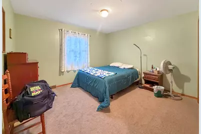 705 Chelsea Court, Freeport, IL 61032 - Photo 15