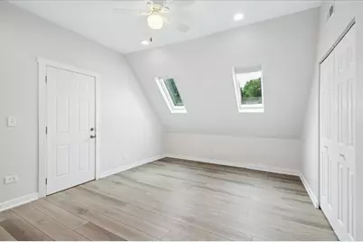 2909 N Ridgeway Avenue #2, Chicago, IL 60618 - Photo 9