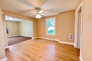 607 E Chamberlin St, Dixon, IL 61021 - Photo 3