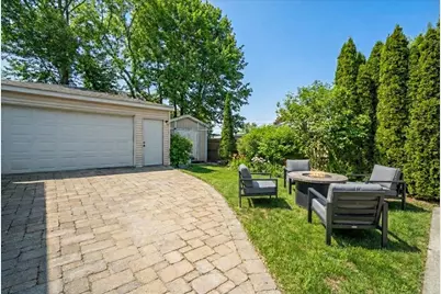 247 Highwood Avenue, Highwood, IL 60040 - Photo 15