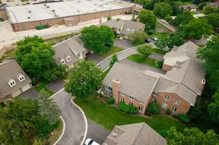 1630 N Douglas Ct N, Arlington Heights, IL 60004 - Photo 29