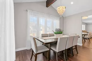 1630 N Douglas Ct N, Arlington Heights, IL 60004 - Photo 11