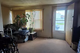 15144 9th Ave, Phoenix, IL 60426 - Photo 5