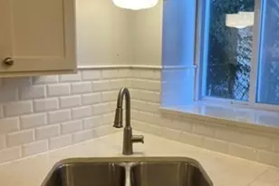4717 N Beacon St, Chicago, IL 60640 - Photo 5
