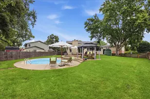 1006 Meadowlark Ln, Glenview, IL 60025 - Photo 31