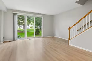 2943 Stonewater Dr, Naperville, IL 60564 - Photo 9