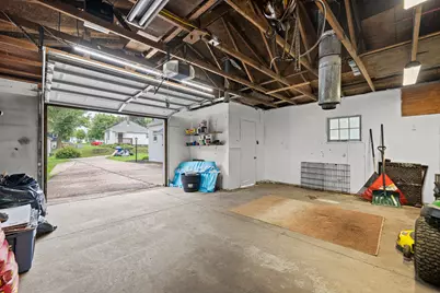 2548 Hawley Street, Bettendorf, IA 52722 - Photo 25
