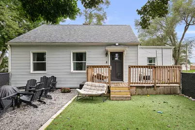 2548 Hawley Street, Bettendorf, IA 52722 - Photo 3