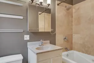 4117 N Sheridan Rd, Chicago, IL 60613 - Photo 25