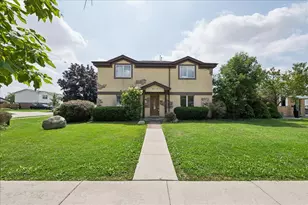 9719 Johanna Ave, Franklin Park, IL 60131 - Photo 1
