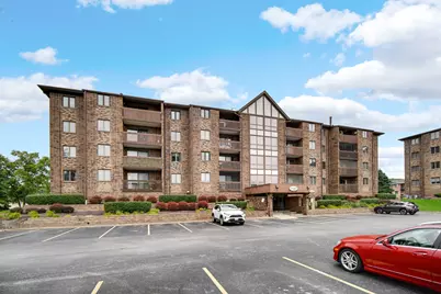10420 Circle Drive #42B, Oak Lawn, IL 60453 - Photo 1