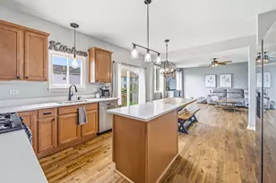 2203 Seaton Ave, Joliet, IL 60431 - Photo 7