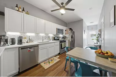 437 W 44th Place, Chicago, IL 60609 - Photo 11