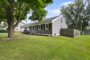 1507 Sunset Dr, McHenry, IL 60051 - Photo 17