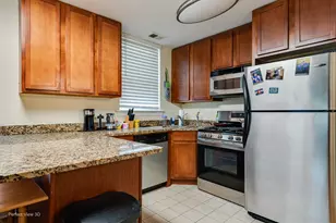 2501 W Touhy Ave, Chicago, IL 60645 - Photo 5