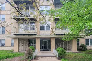 2501 W Touhy Ave, Chicago, IL 60645 - Photo 1
