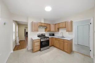 2433 W 46th Pl, Chicago, IL 60632 - Photo 17