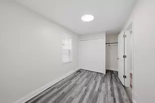 2433 W 46th Pl, Chicago, IL 60632 - Photo 21