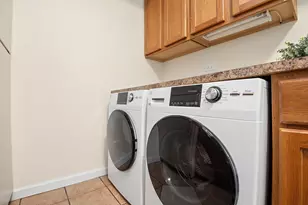 10428 S Keating Ave, Oak Lawn, IL 60453 - Photo 9