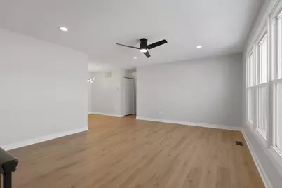 231 Nantucket Harbor #231, Schaumburg, IL 60193 - Photo 5