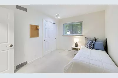 301 S Yale Avenue, Arlington Heights, IL 60005 - Photo 19