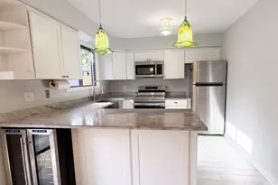 1750 Henley St, Glenview, IL 60025 - Photo 5