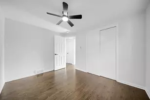 7823 Moody Ave, Burbank, IL 60459 - Photo 11