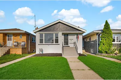 7823 Moody Avenue, Burbank, IL 60459 - Photo 1