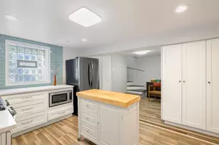 941 W 32nd St, Chicago, IL 60608 - Photo 3