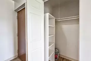 824 W College Blvd, Addison, IL 60101 - Photo 11