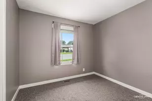 704 Halstead Ave, Romeoville, IL 60446 - Photo 5