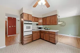 742 E Baldwin Rd, Palatine, IL 60074 - Photo 5