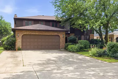 301 N Catino Court, Mount Prospect, IL 60056 - Photo 1