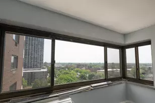 7337 S South Shore Dr, Chicago, IL 60649 - Photo 11