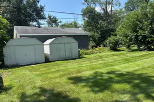 719 Jefferson St, Crete, IL 60417 - Photo 17