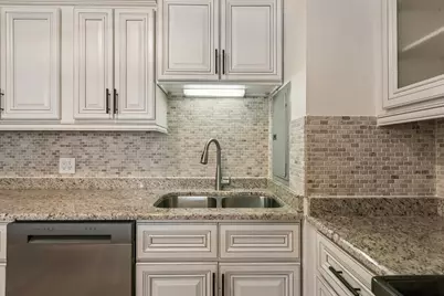 260 E Chestnut Street #2505, Chicago, IL 60611 - Photo 7