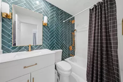 740 Thompson Boulevard, Buffalo Grove, IL 60089 - Photo 21