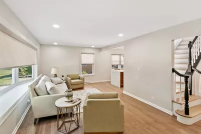 3N425 Howard Avenue, Elmhurst, IL 60126 - Photo 9