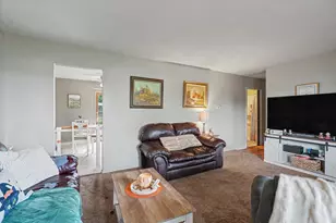 926 S 6th Ave, Hoopeston, IL 60942 - Photo 9